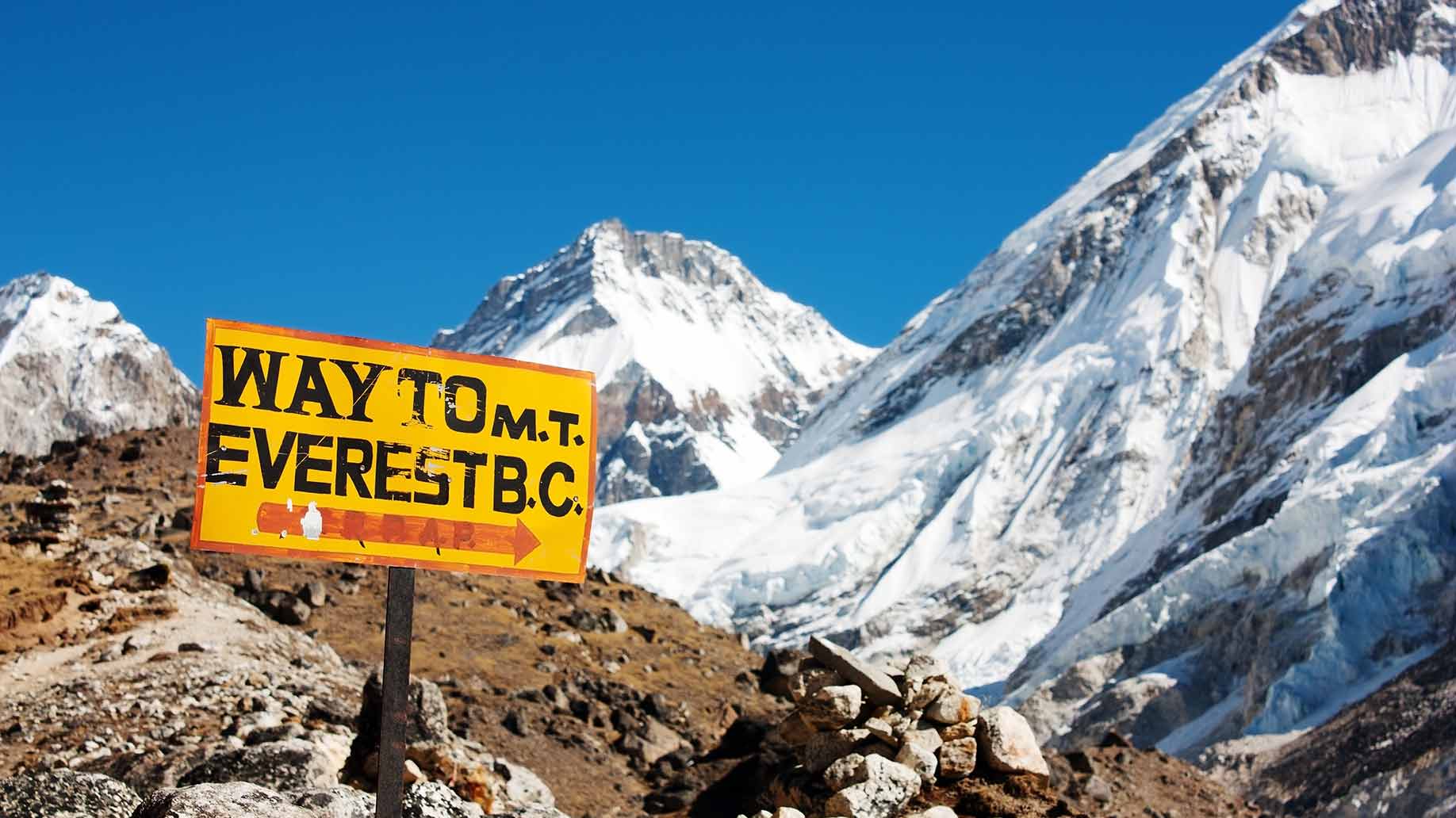 way to mount everest costs